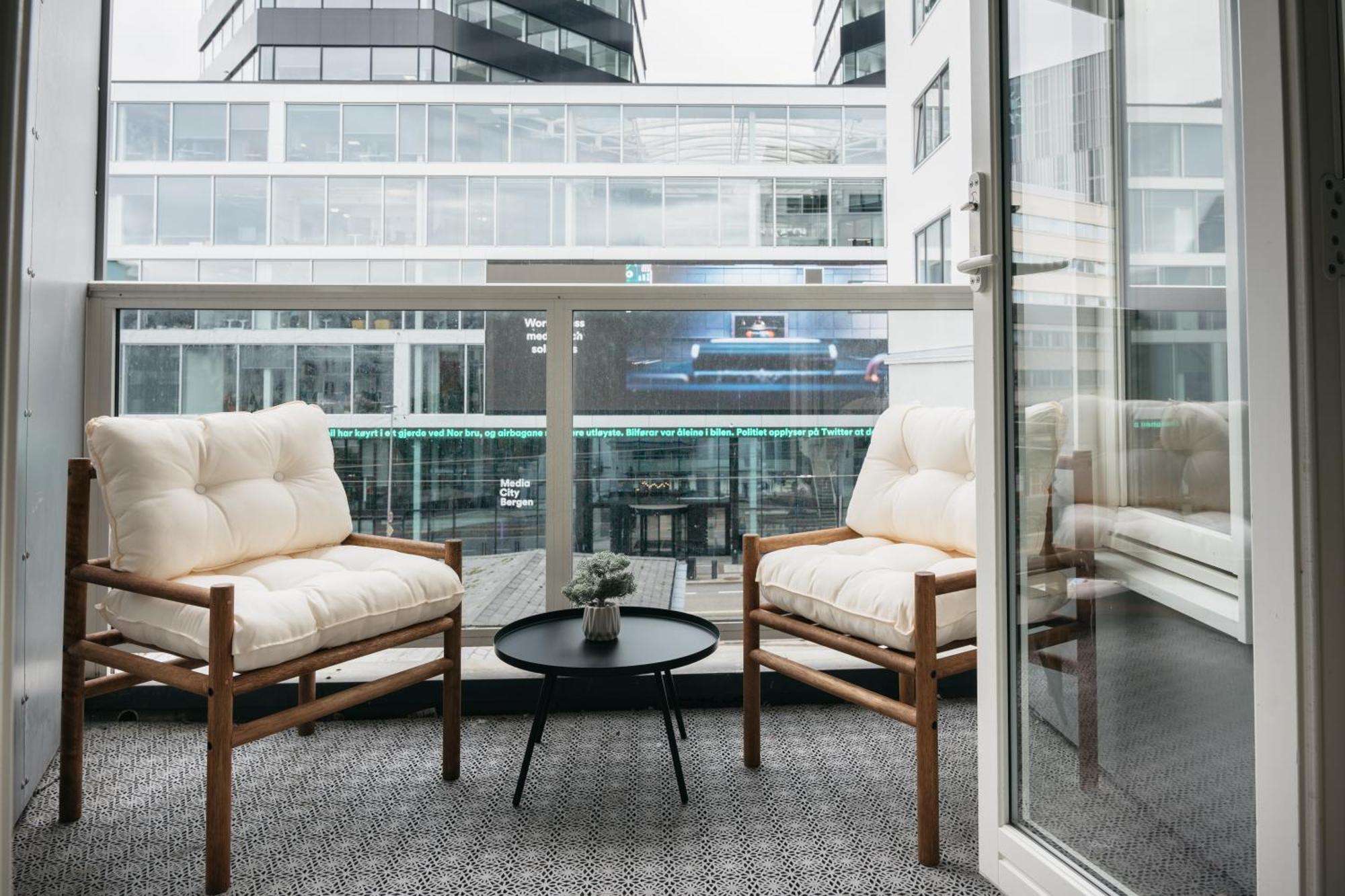 Stay L Urban - Spacious Apartment With Private Terrace Bergen Esterno foto