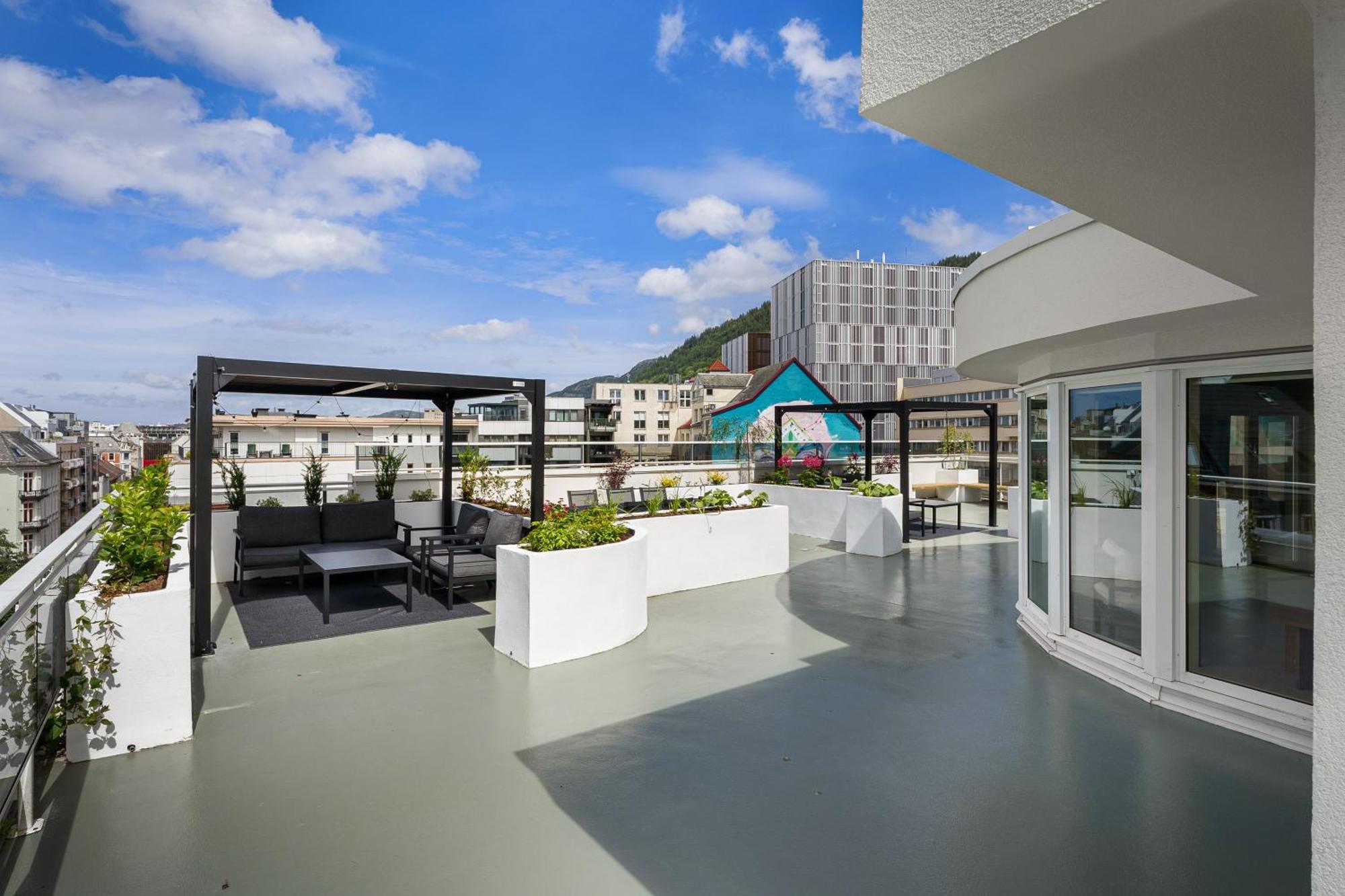 Stay L Urban - Spacious Apartment With Private Terrace Bergen Esterno foto