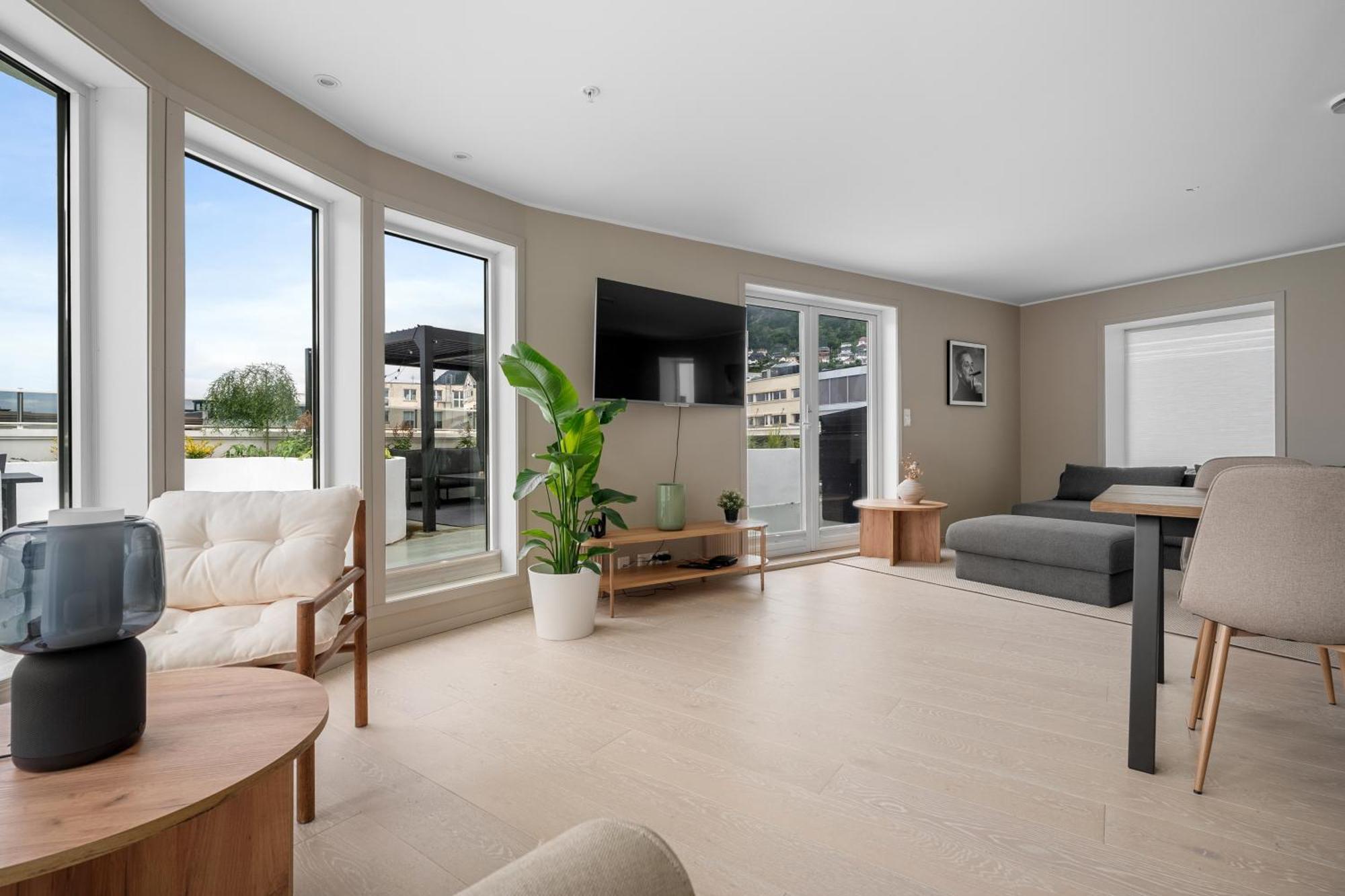 Stay L Urban - Spacious Apartment With Private Terrace Bergen Esterno foto